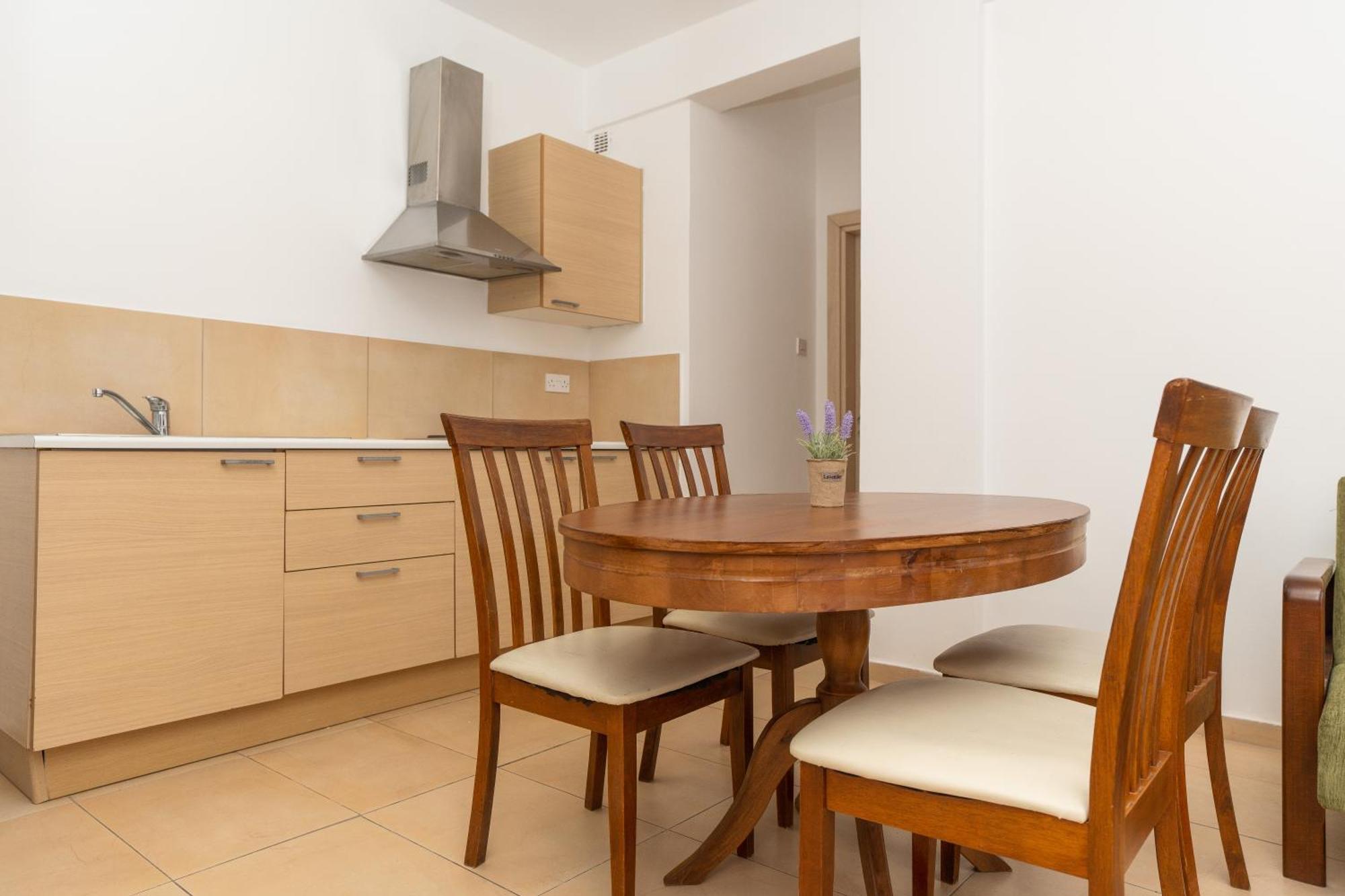 Flora Hotel Apartments Протарас Екстериор снимка